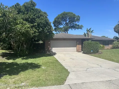 135 Palm Circle Melbourne FL 32940