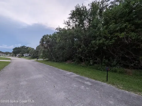 157 Abeto Terrace Sebastian FL 32958
