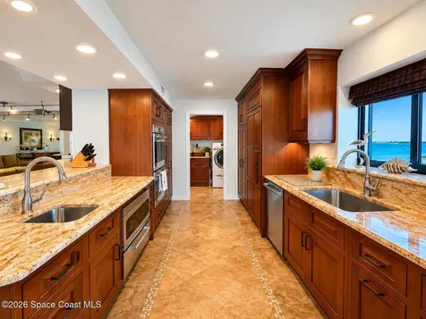 3219 S Atlantic Avenue Cocoa Beach FL 32931