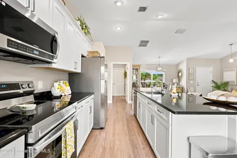1224 Captiva Island Circle SW Palm Bay FL 32908