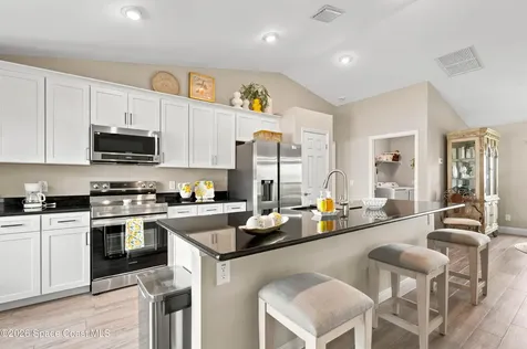 1224 Captiva Island Circle SW Palm Bay FL 32908