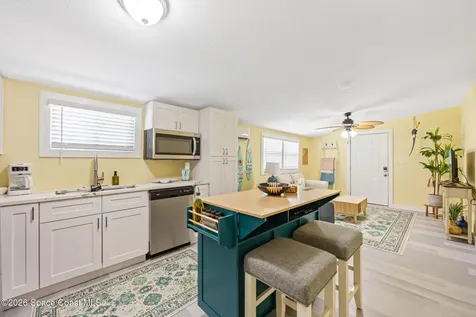 224 E Grant Avenue Cocoa Beach FL 32931