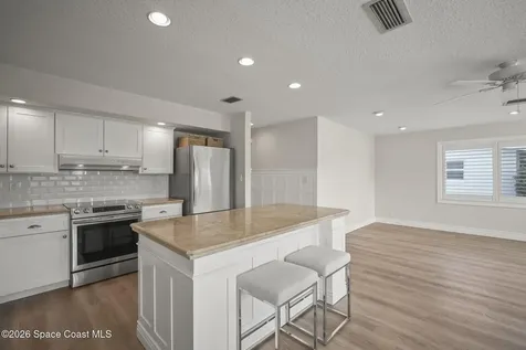 4320 Best Avenue Titusville FL 32780