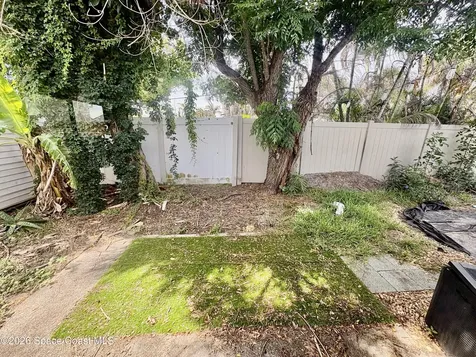 319/321 Jefferson Avenue Cape Canaveral FL 32920