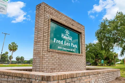 998 Ripley Terrace NE Palm Bay FL 32907