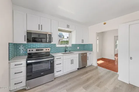 1008 E Strawbridge Avenue Melbourne FL 32901