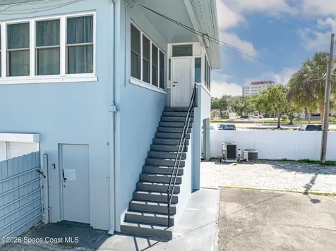 1008 E Strawbridge Avenue Melbourne FL 32901