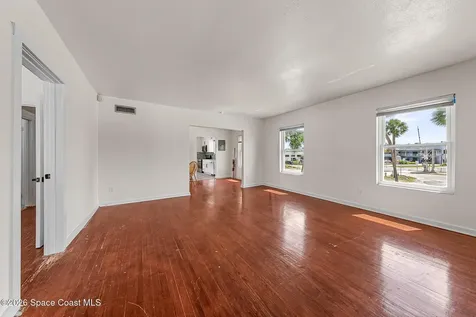 1008 E Strawbridge Avenue Melbourne FL 32901