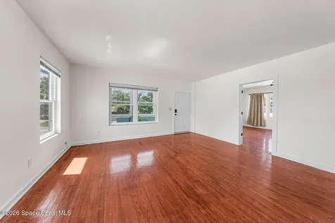 1008 E Strawbridge Avenue Melbourne FL 32901