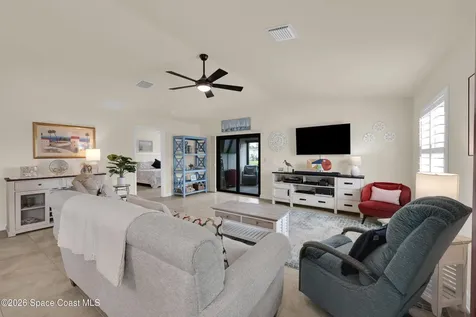 22 Alta Loma Port St. Lucie FL 34952
