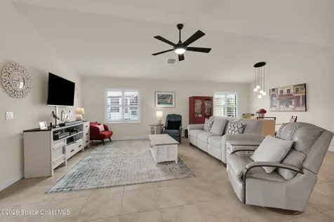 22 Alta Loma Port St. Lucie FL 34952