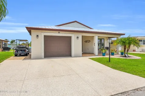 22 Alta Loma Port St. Lucie FL 34952
