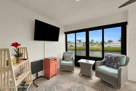 22 Alta Loma Port St. Lucie FL 34952