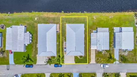 22 Alta Loma Port St. Lucie FL 34952