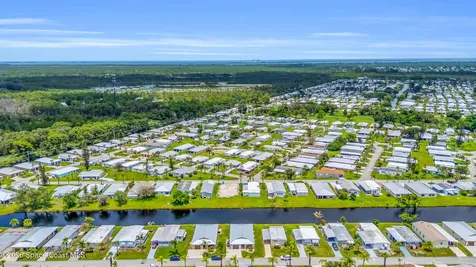 22 Alta Loma Port St. Lucie FL 34952