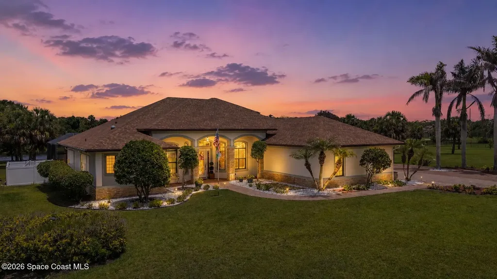 1553 Nome Lane Malabar FL 32950