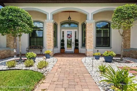 1553 Nome Lane Malabar FL 32950