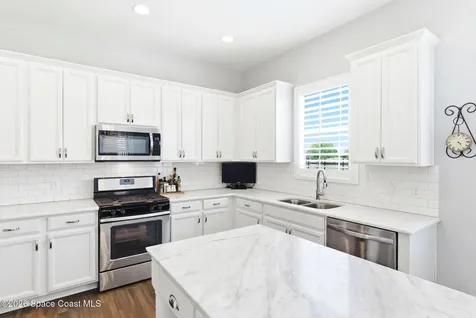 7196 Pena Lane Melbourne FL 32940