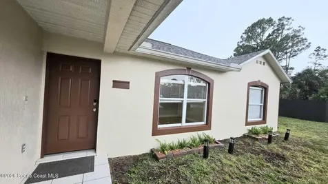 580 Harrisburg Street SW Palm Bay FL 32908