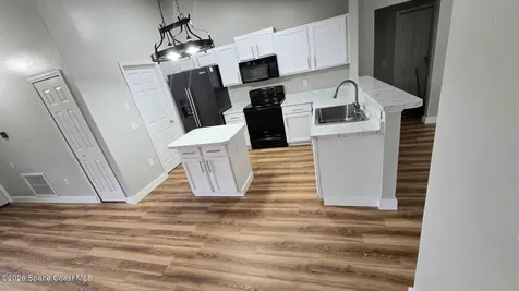 580 Harrisburg Street SW Palm Bay FL 32908