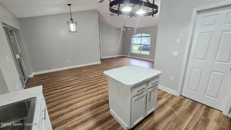 580 Harrisburg Street SW Palm Bay FL 32908