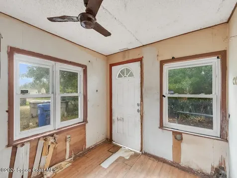 4721 28th Court Vero Beach FL 32967