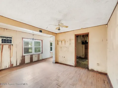 4721 28th Court Vero Beach FL 32967