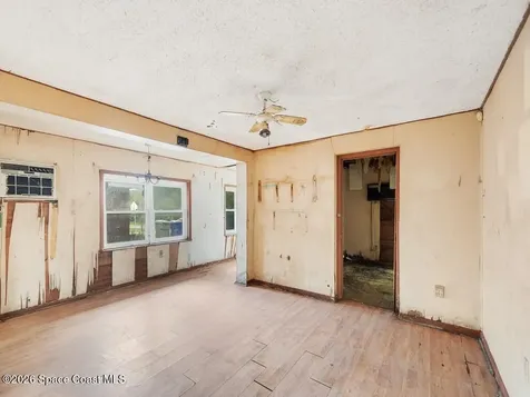 4721 28th Court Vero Beach FL 32967