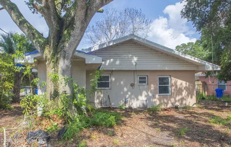 4721 28th Court Vero Beach FL 32967