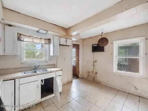 4721 28th Court Vero Beach FL 32967