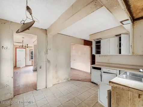 4721 28th Court Vero Beach FL 32967