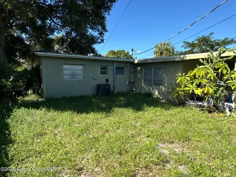 865 Canada Street NE Palm Bay FL 32905