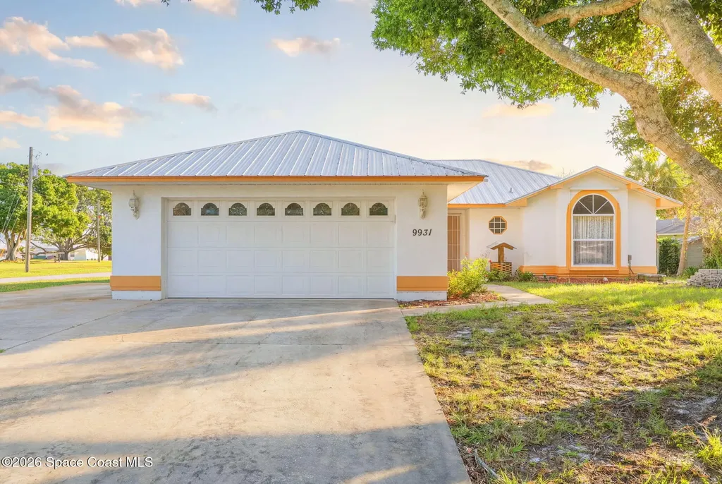 9931 Oak Street Sebastian FL 32976