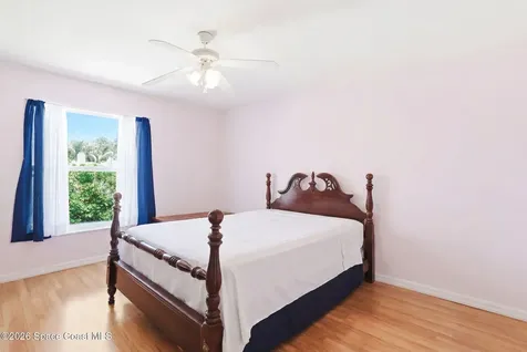 9931 Oak Street Sebastian FL 32976