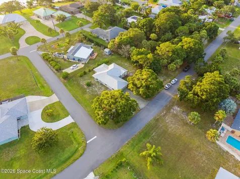 9931 Oak Street Sebastian FL 32976
