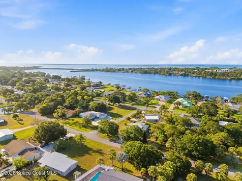 9931 Oak Street Sebastian FL 32976