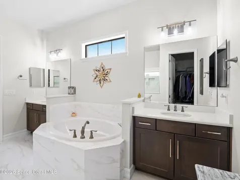 2377 Trava Lane Melbourne FL 32940