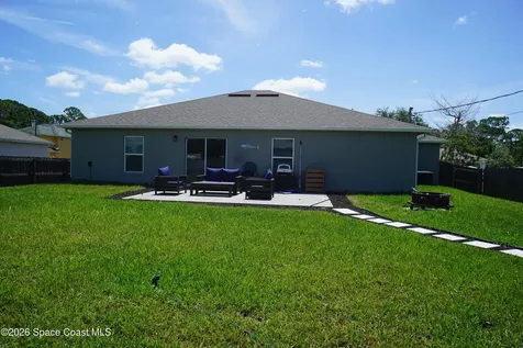 1014 Hammacher Avenue SW Palm Bay FL 32908