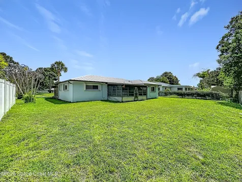 2635 5th Street Vero Beach FL 32962