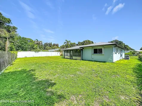 2635 5th Street Vero Beach FL 32962