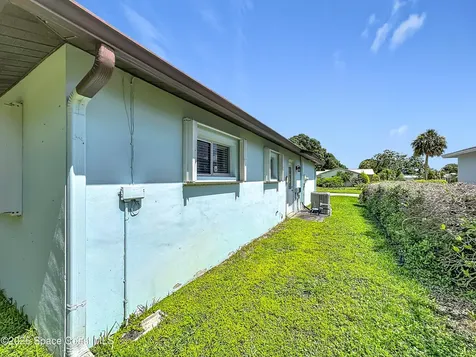 2635 5th Street Vero Beach FL 32962