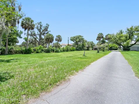 629 E Melbourne Avenue Melbourne FL 32901