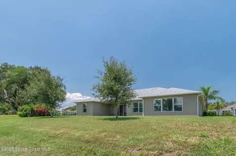 2003 Killian Drive NE Palm Bay FL 32905