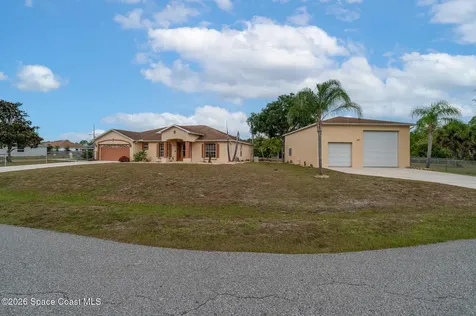 368 Thunderbird Avenue NW Palm Bay FL 32907
