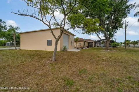 368 Thunderbird Avenue NW Palm Bay FL 32907