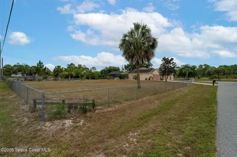 368 Thunderbird Avenue NW Palm Bay FL 32907