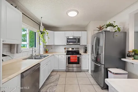 818 Brittan Avenue SE Palm Bay FL 32909