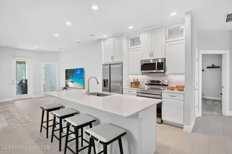 2291 Commodore Boulevard Melbourne FL 32904