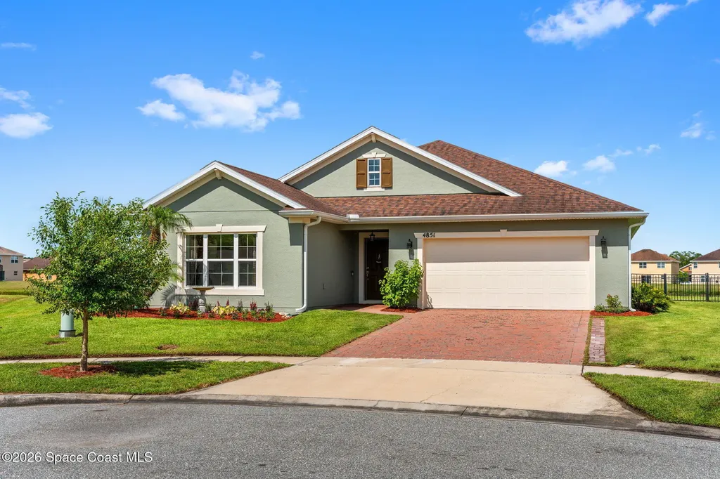 4851 Pearl Lake Court Kissimmee FL 34758