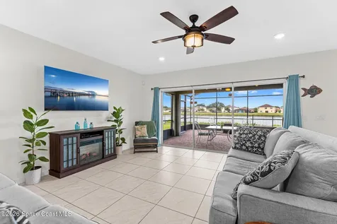 4851 Pearl Lake Court Kissimmee FL 34758